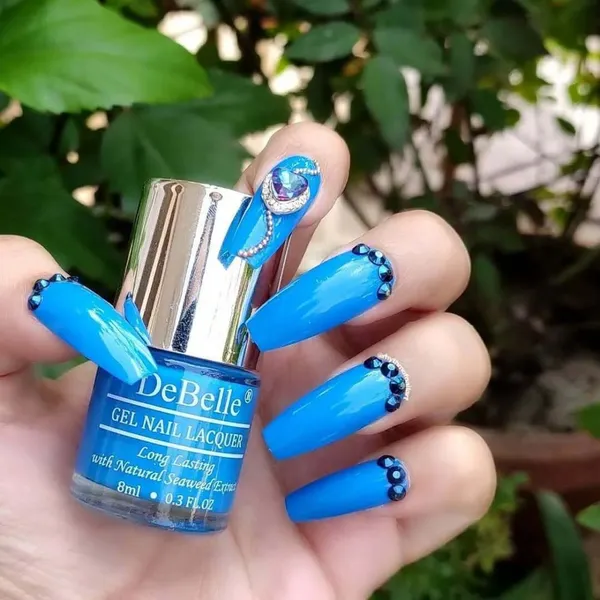 DeBelle_Gel_Nail_Lacquer_La_Azure_Bright_Blue_Nail_Polish_8_Ml