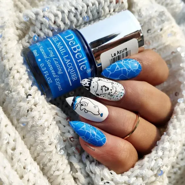 DeBelle_Gel_Nail_Lacquer_La_Azure_Bright_Blue_Nail_Polish_8_Ml