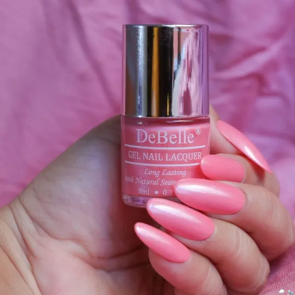 DeBelle_Fleur_De_Pearl_Gift_Set_Of_2_Nail_Polishes_Miss_Bliss_Majestique_Mauve_16_Ml