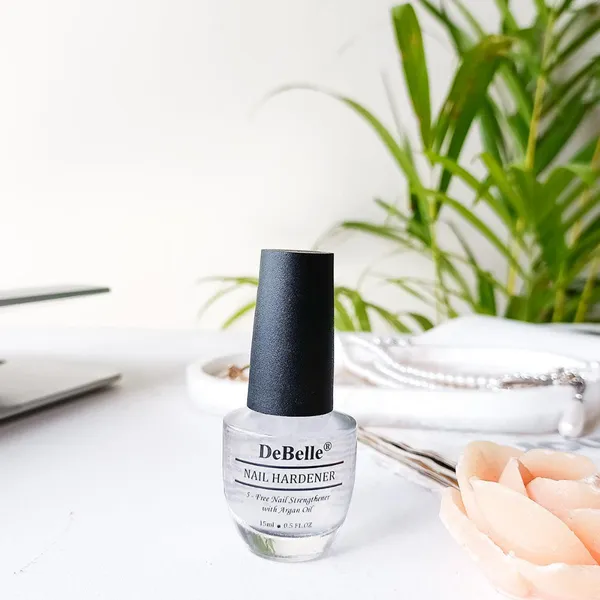 DeBelle_Nail_Hardener_15_Ml
