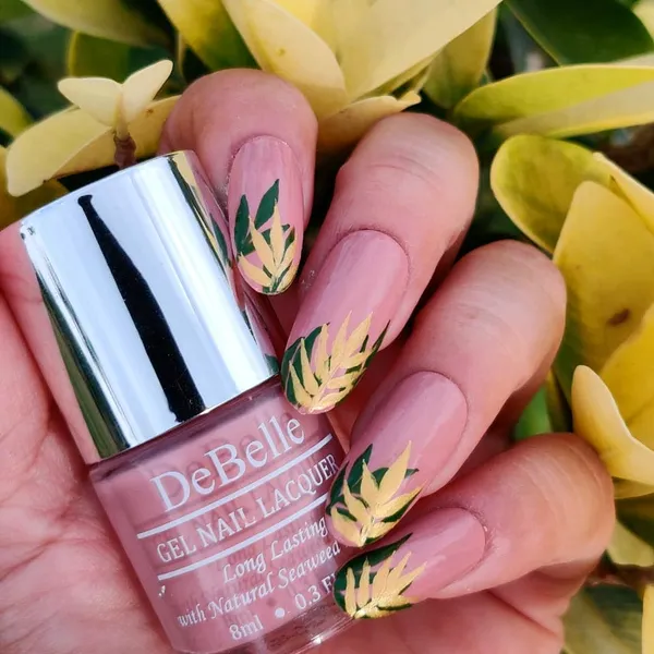 DeBelle_Gel_Nail_Lacquer_Rose_Aurelia_Pink_Mauve_Nail_Polish_8_Ml