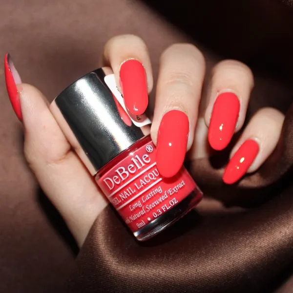 DeBelle_Red_Nail_Polish_French_Affair_8_Ml