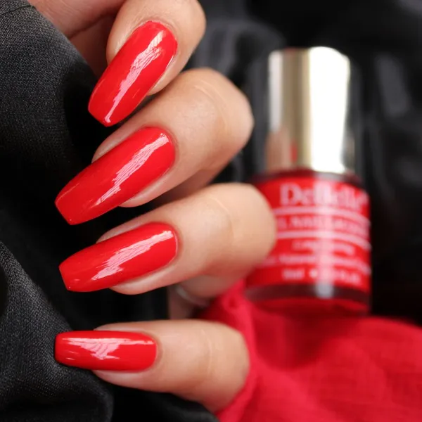 DeBelle_Red_Nail_Polish_French_Affair_8_Ml