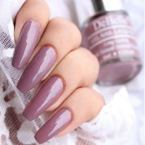 DeBelle_Gel_Nail_Lacquer_Majestique_Mauve_Muted_Mauve_Nail_Polish_8_Ml
