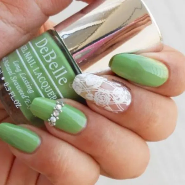 DeBelle_Gel_Nail_Lacquer_Mystique_Green_Pastel_Green_Nail_Polish_8_Ml