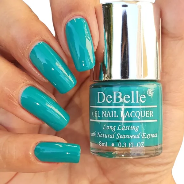 DeBelle_Gel_Nail_Lacquer_Royale_Cocktail_Turquoise_Blue_Nail_Polish_8_Ml