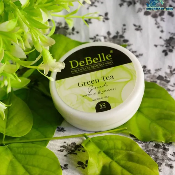 DeBelle_Nail_Lacquer_Remover_Wipes_Green_Tea_Gush