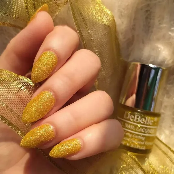 DeBelle_Gel_Nail_Lacquer_Pegasus_Lime_Yellow_With_Gold_Glitter_Nail_Polish_8_Ml