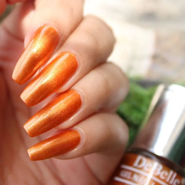 DeBelle_Gel_Nail_Lacquer_Aurora_Amber_With_Copper_Orange_Glitter_Nail_Polish_8_Ml