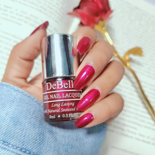 DeBelle_Gel_Nail_Lacquer_Antares_Deep_Maroon_Pearl_Finish_Nail_Polish_8_Ml