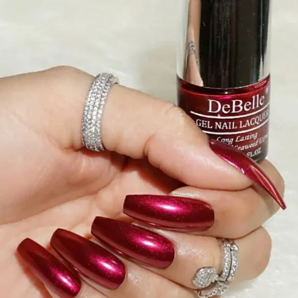DeBelle_Gel_Nail_Lacquer_Antares_Deep_Maroon_Pearl_Finish_Nail_Polish_8_Ml