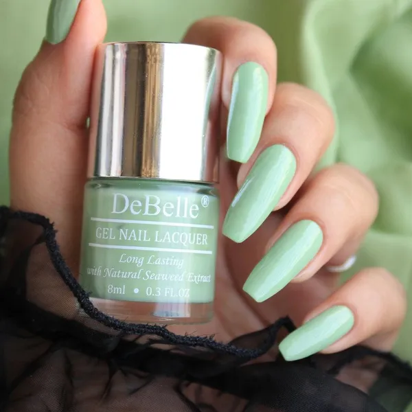 DeBelle_Gel_Nail_Lacquer_Fleur_Pistachio_Turquoise_Mint_Green_Nail_Polish_8_Ml