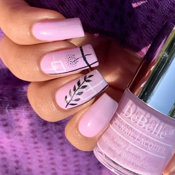 DeBelle_Gel_Nail_Lacquer_Lilac_Bloom_Soft_Lilac_Nail_Polish_8_Ml
