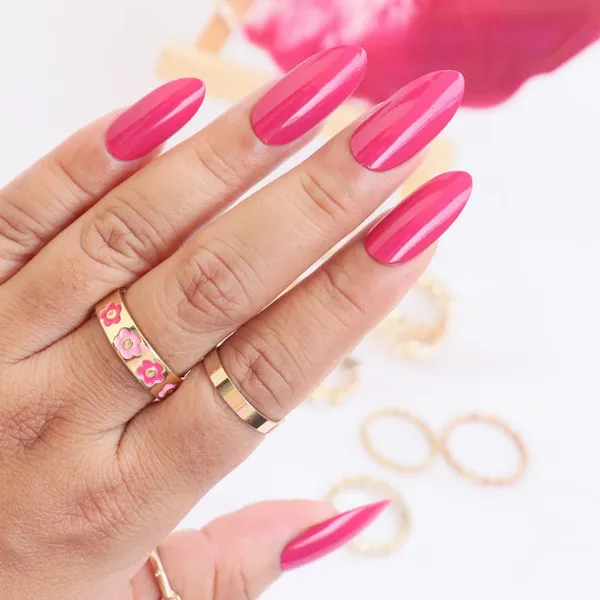DeBelle_Gel_Nail_Lacquer_Tulip_Sheen_Viva_Magenta_Nail_Polish_8_Ml