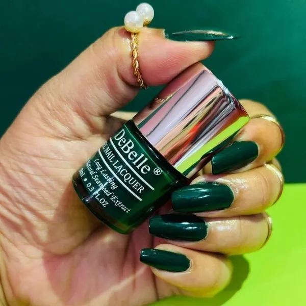DeBelle_Gel_Nail_Lacquer_Hyacinth_Folio_Bottle_Green_Nail_Polish_8_Ml