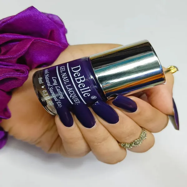 DeBelle_Gel_Nail_Lacquer_Royale_Viola_Dark_Violet_Nail_Color_8_Ml