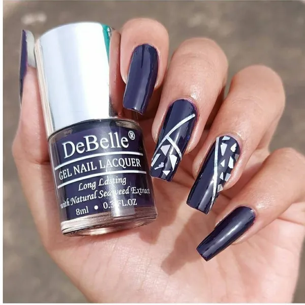 DeBelle_Gel_Nail_Lacquer_Royale_Viola_Dark_Violet_Nail_Color_8_Ml