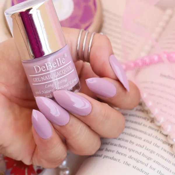 DeBelle_Gel_Nail_Lacquer_Mary_Magnolia_Pastel_Lavender_Nail_Polish_8_Ml