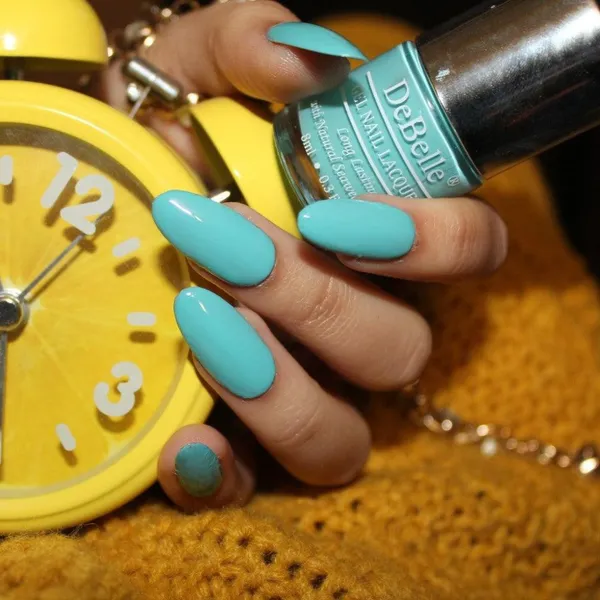 DeBelle_Gel_Nail_Lacquer_Tahiti_Teal_Teal_Blue_Nail_Polish_8_Ml