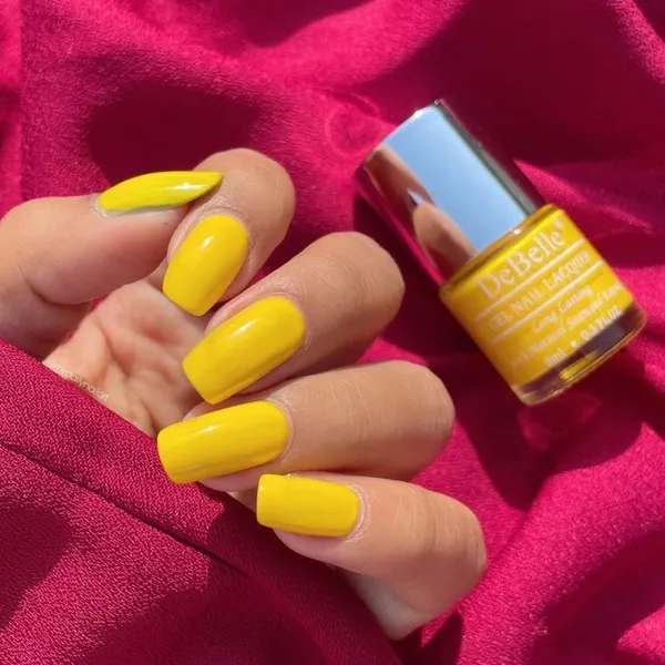 DeBelle_Gel_Nail_Lacquer_Caramelo_Yellow_Bright_Yellow_Nail_Polish_8_Ml