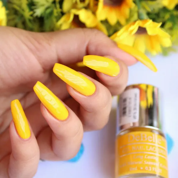 DeBelle_Gel_Nail_Lacquer_Caramelo_Yellow_Bright_Yellow_Nail_Polish_8_Ml