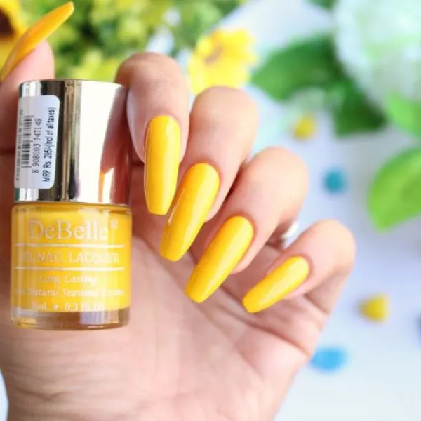 DeBelle_Gel_Nail_Lacquer_Caramelo_Yellow_Bright_Yellow_Nail_Polish_8_Ml