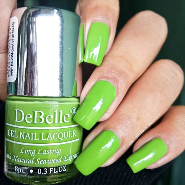 DeBelle_Gel_Nail_Lacquer_Matcha_Cookie_Parrot_Green_8_Ml