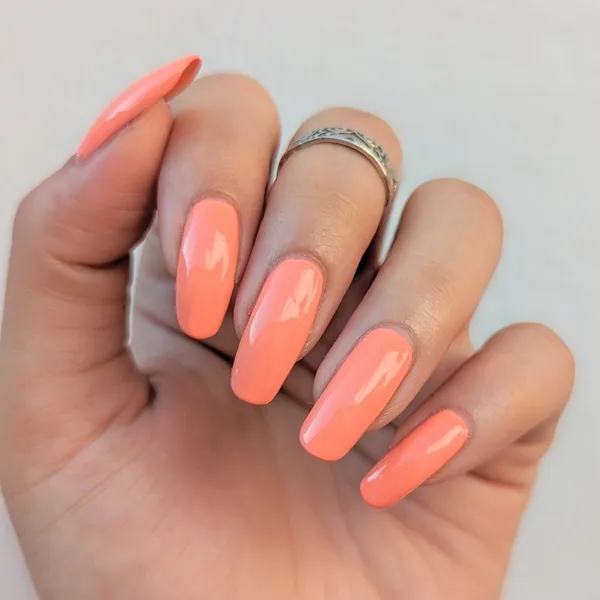 DeBelle_Gel_Nail_Lacquer_Peach_Pannacotta_Creamy_Peach_8_Ml