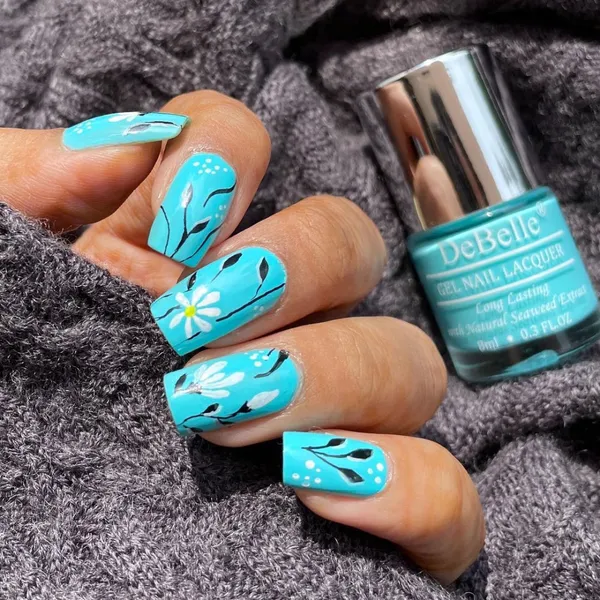 DeBelle_Gel_Nail_Lacquer_Peppermint_Pudding_Mint_Green_8_Ml