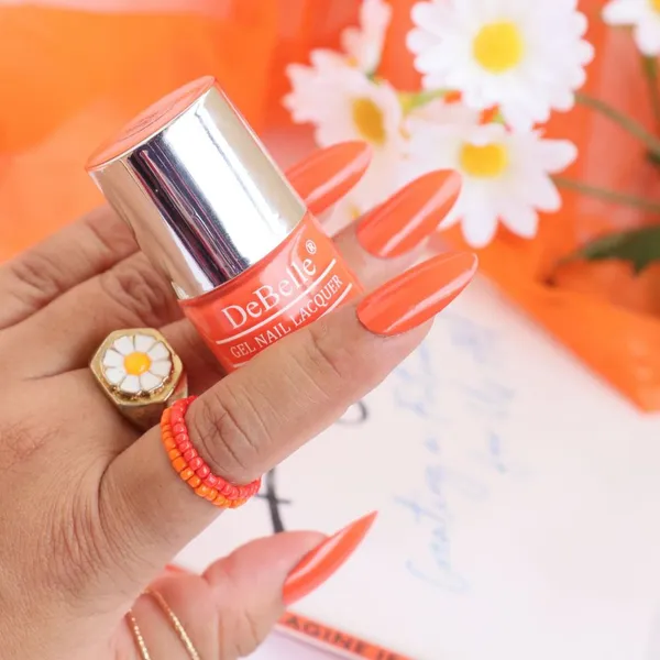 DeBelle_Gel_Nail_Lacquers_Combo_Of_2_Apricot_Brulee_De_Carnation