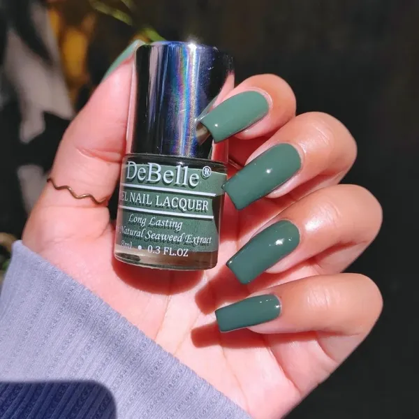 DeBelle_Gel_Nail_Lacquer_Green_Olivia_Lime_Lush_Nail_Lacquer_Remover_Wipes_Combo
