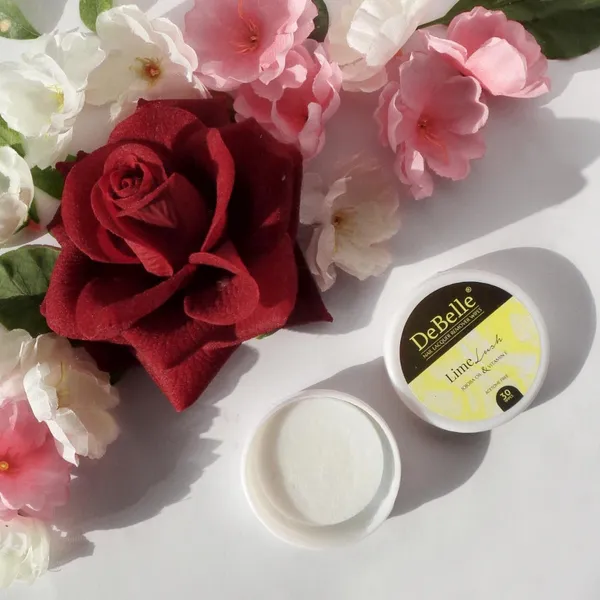 DeBelle_Gel_Nail_Lacquer_French_Affair_Lime_Lush_Nail_Lacquer_Remover_Wipes_Combo