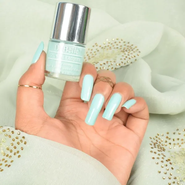 DeBelle_Gel_Nail_Lacquer_Mint_Amour_Lime_Lush_Nail_Lacquer_Remover_Wipes_Combo