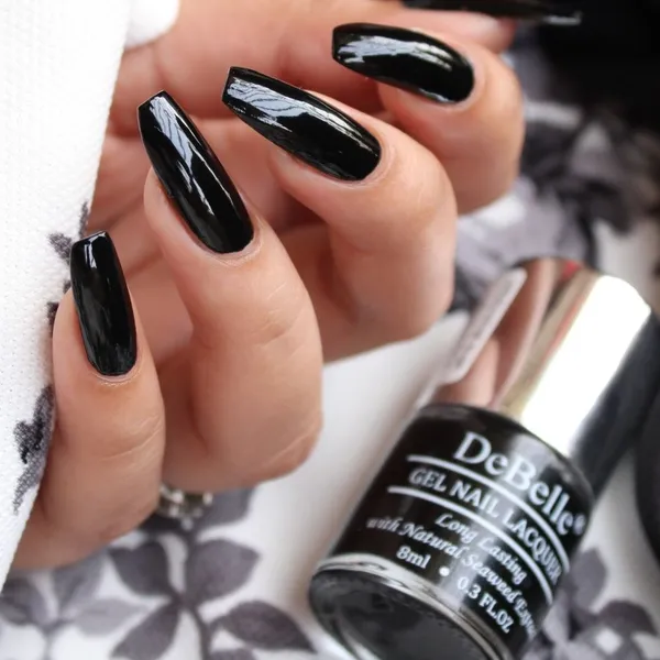 DeBelle_Gel_Nail_Lacquer_Luxe_Noir_Matte_Top_Coat_Combo
