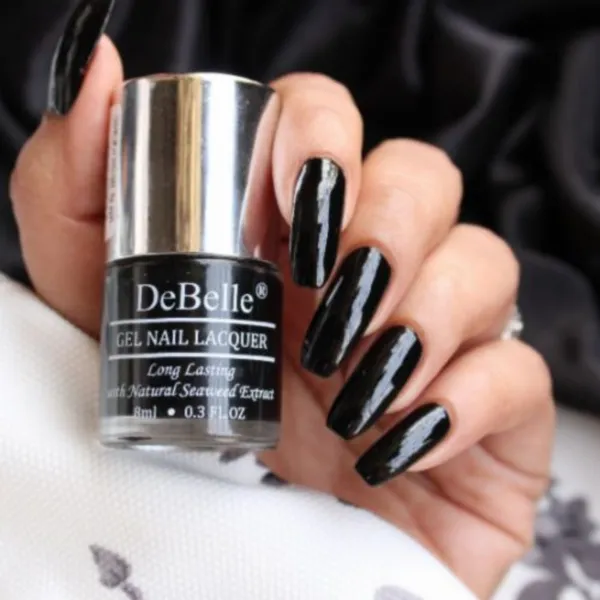 DeBelle_Gel_Nail_Lacquer_Luxe_Noir_Matte_Top_Coat_Combo