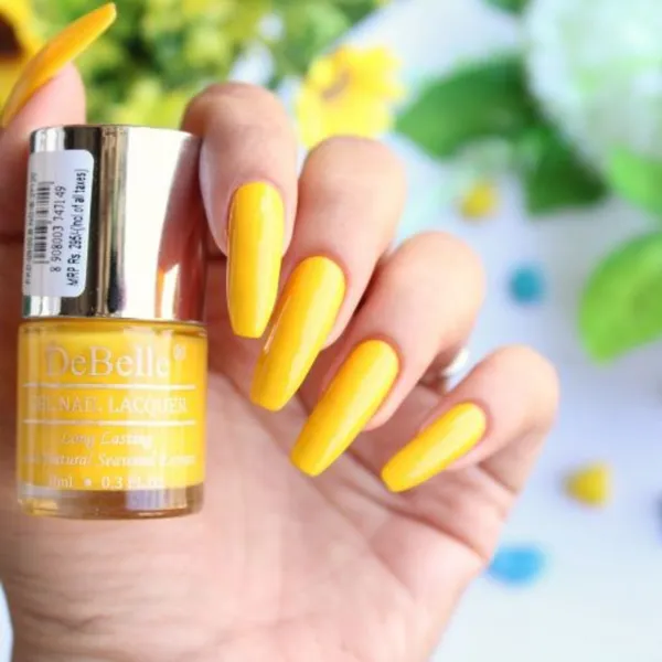 DeBelle_Gel_Nail_Lacquers_Combo_Of_2_Luxe_Noir_Caramelo_Yellow
