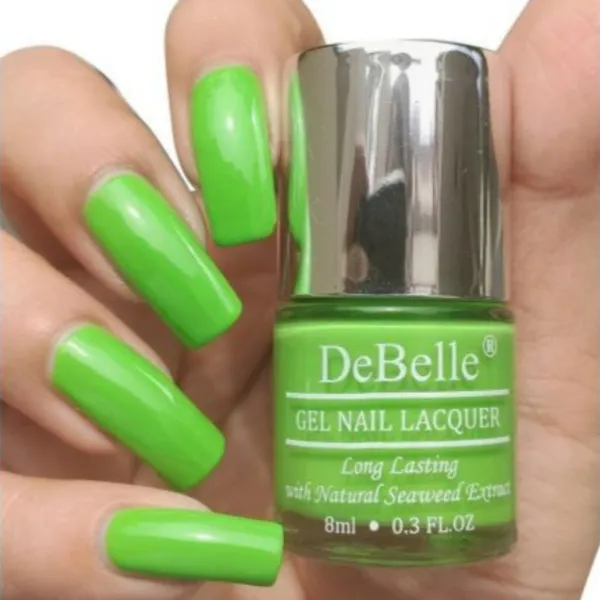 DeBelle_Gel_Nail_Lacquer_Matcha_Cookie_Matte_Top_Coat_Combo