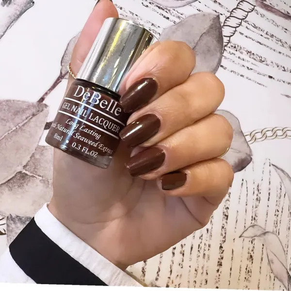 DeBelle_Gel_Nail_Lacquer_Cocoa_Harvest_Dark_Brown_Nail_Polish_8_Ml