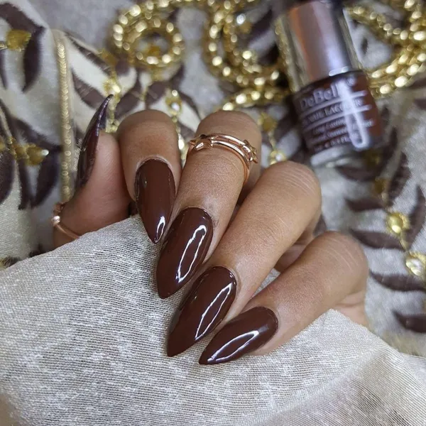 DeBelle_Gel_Nail_Lacquer_Cocoa_Harvest_Dark_Brown_Nail_Polish_8_Ml