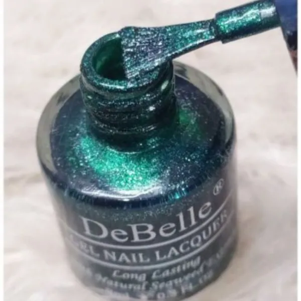 DeBelle_Gel_Nail_Lacquer_Cosmic_Emerald_Glitter_Emerald_Green_8_Ml
