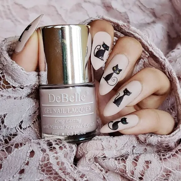 DeBelle_Gel_Nail_Lacquer_Porcelain_Isabela_Porcelain_Beige_8_Ml
