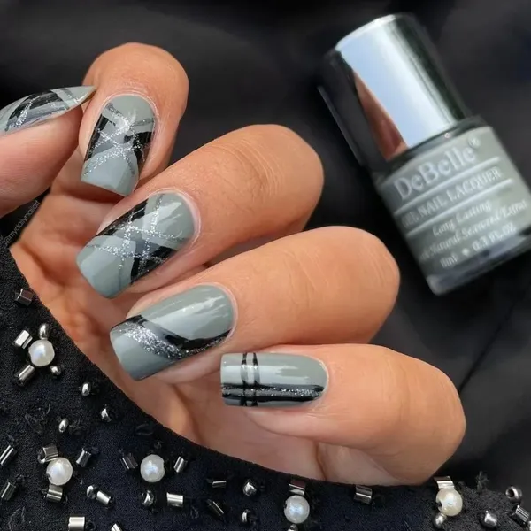 DeBelle_Gel_Nail_Lacquer_Slate_Stone_Slate_Grey_Nail_Polish_8_Ml