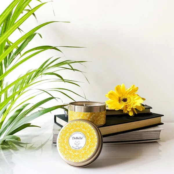 DeBelle_Luxe_Scented_Soy_Wax_Candle_Temple_Bells