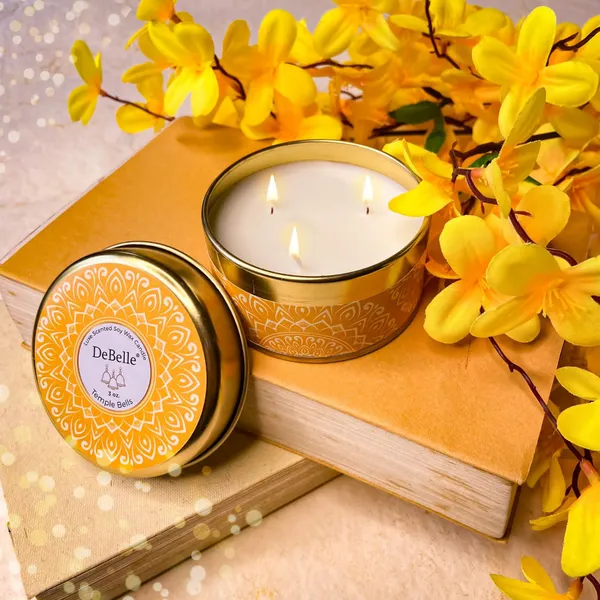 DeBelle_Luxe_Scented_Soy_Wax_Candle_Temple_Bells