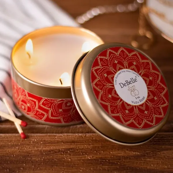 DeBelle_Luxe_Scented_Soy_Wax_Candle_Yuzu_Rose