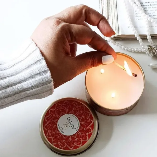 DeBelle_Luxe_Scented_Soy_Wax_Candle_Yuzu_Rose