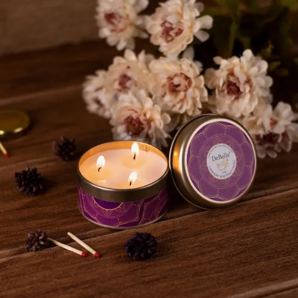 DeBelle_Luxe_Scented_Soy_Wax_Candle_Lavender_Fresh_Herbs