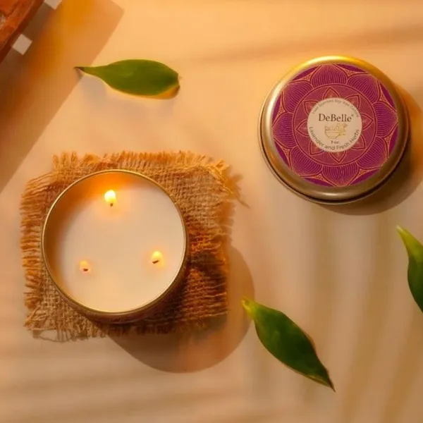 DeBelle_Luxe_Scented_Soy_Wax_Candle_Lavender_Fresh_Herbs
