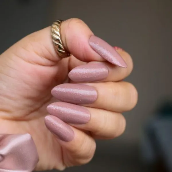 DeBelle_Gel_Nail_Lacquer_Angelic_Saira_Burnt_Mauve_With_Copper_Shimmer_Nail_Polish_6_Ml