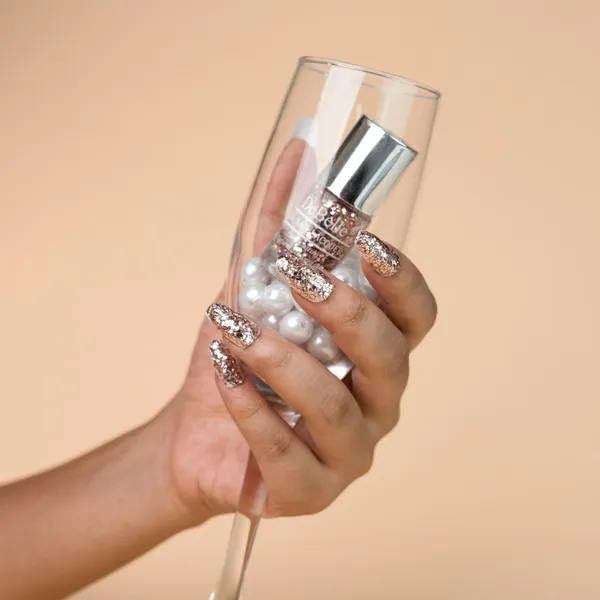 DeBelle_Gel_Nail_Lacquer_Elite_Tiffany_Rose_Gold_Flaky_Glitter_Top_Coat_6_Ml